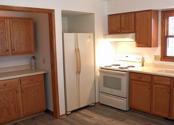 4th image of 6353 Carriage Green Way