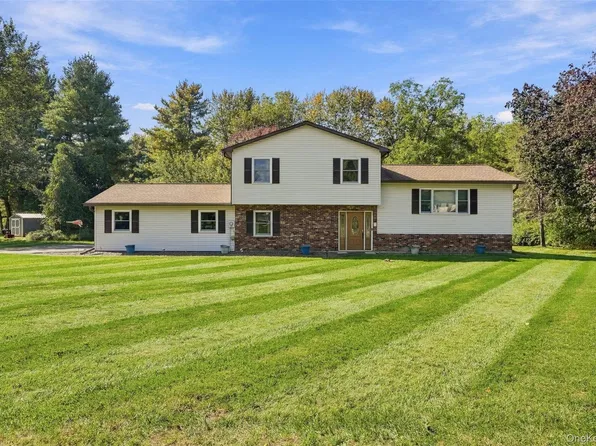 23 Stephen Drive, Hopewell Junction, NY 12533
