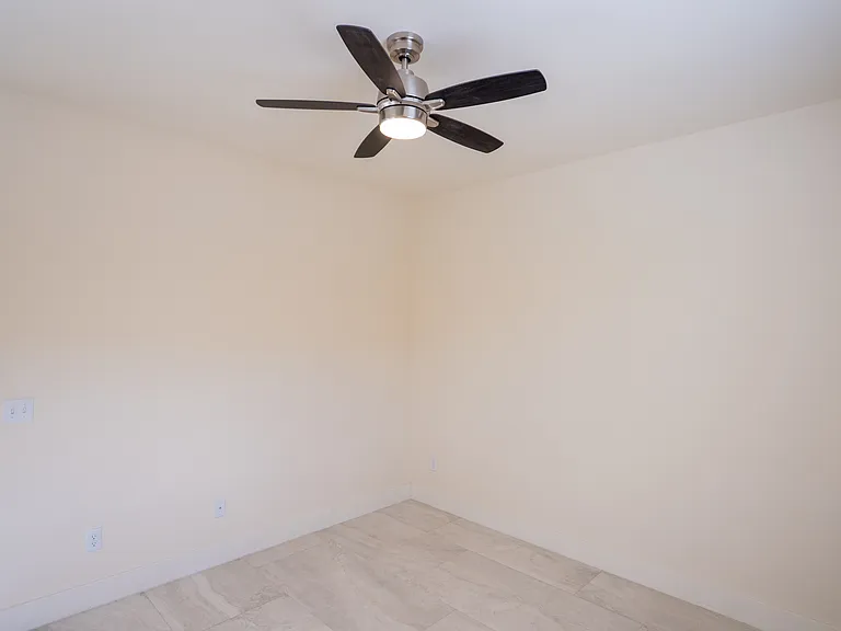 1620 E Hedrick Dr #1 — Photo 15