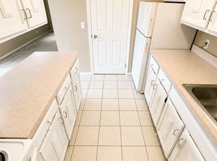 4459 S 27th St #C09, Lincoln, NE 68512