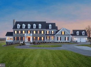 10810 Deep Glen Dr, Potomac, MD 20854