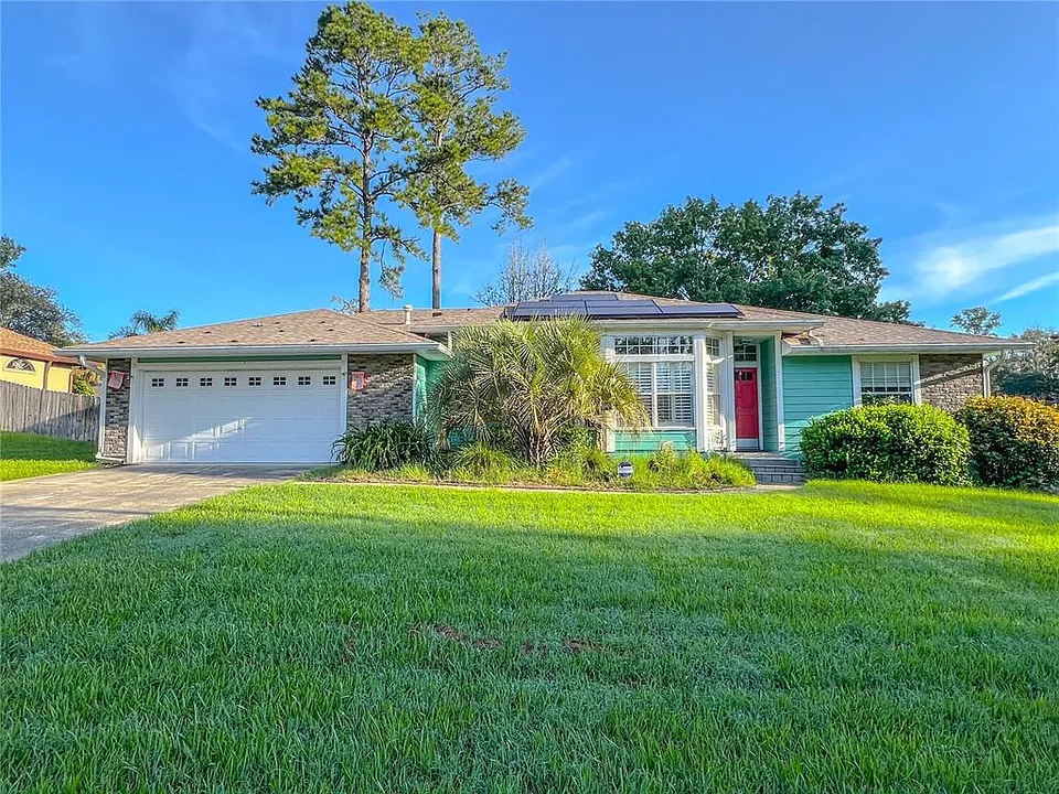 7516 NW 36th Ave
