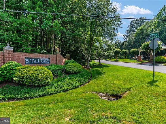 3rd image of 6420 Meadowlark Dr