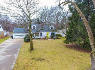 1035 Gulf Rd, Elyria, OH 44035