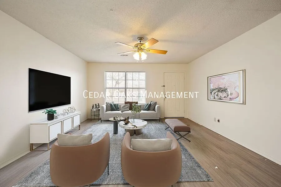 Comfort & Convenience: 3BR Duplex Home Minutes from 71B & I-49 — Photo 4