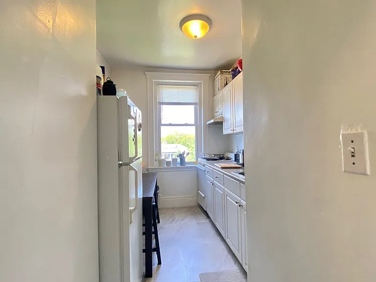108 Warren St #24 — Photo 17