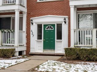 437 N Eton St APT 407, Birmingham, MI 48009