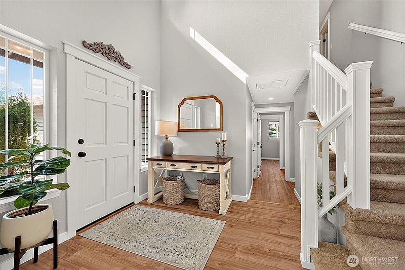 4th image of 14515 121st Avenue E