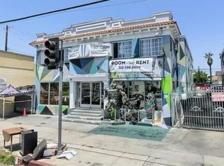 1875 W Adams Blvd, Los Angeles, CA 90018