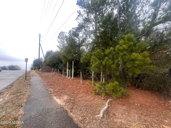 1049 Anthony Rd, Macon, GA 31204