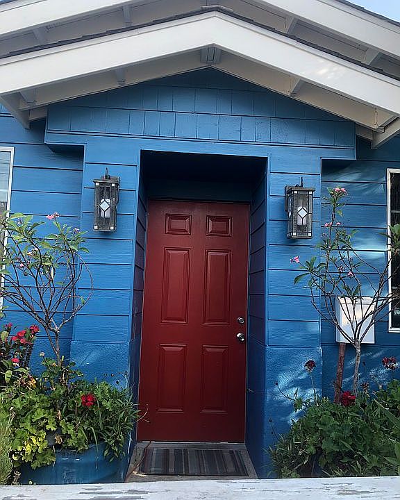 1st image of 2741 E 18th St