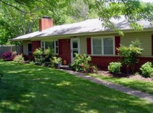 212 Hamburg Mountain Rd, Weaverville, NC 28787