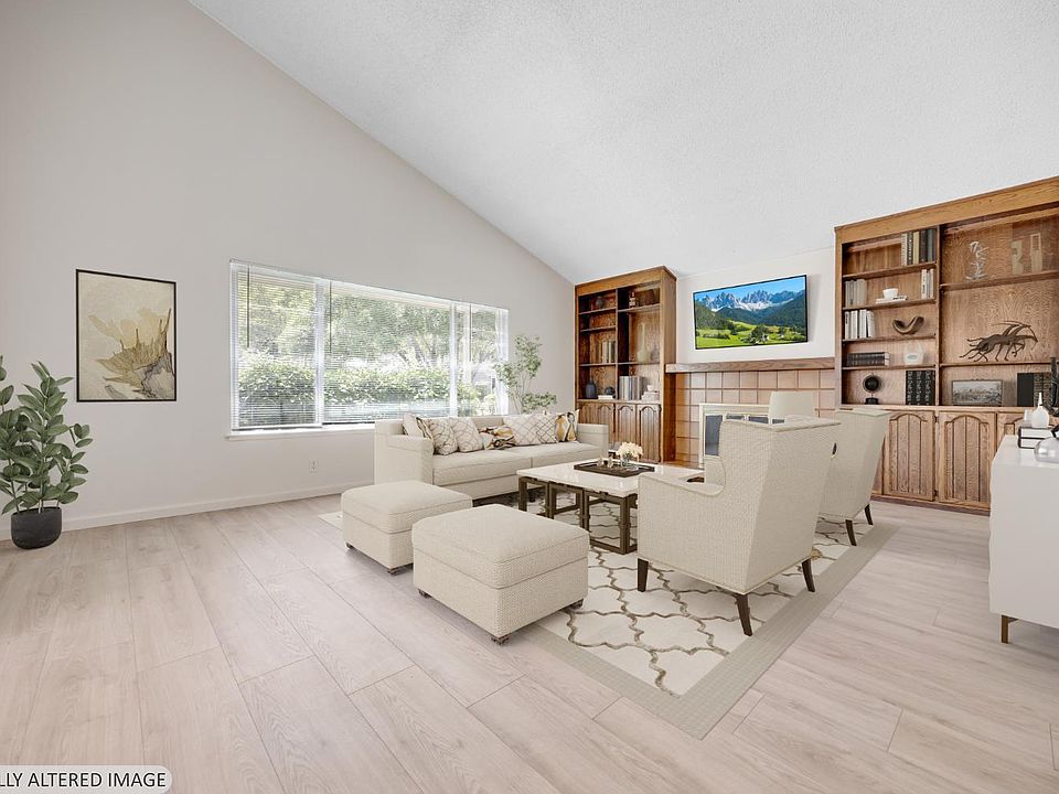 1st image of 2299 Knolls Drive
