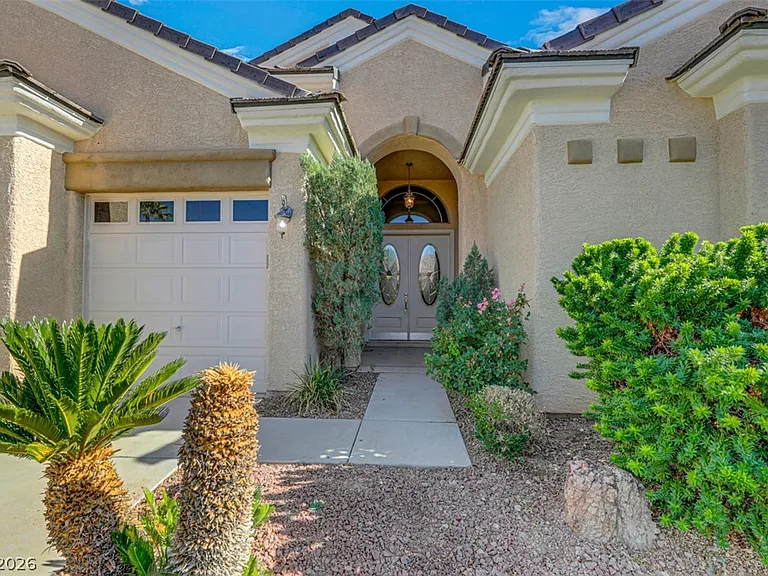 2149 Sentito Cir — Photo 4