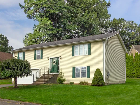 11 Dale St, East Longmeadow, MA 01028