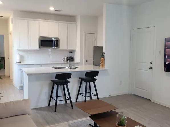 6827 Dutch Iris Dr #B, Katy, TX 77493