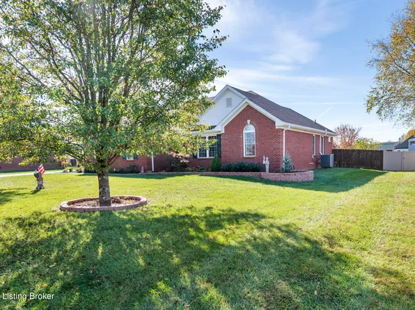 1013 Pembrooke Dr, Bardstown, KY 40004