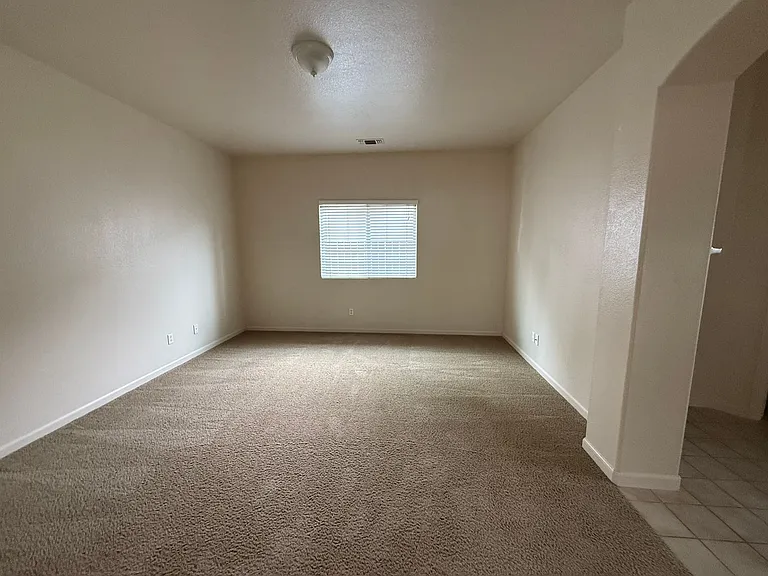 3260 Poppy St — Photo 7