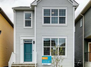 413 E Hotchkiss Dr SE, Calgary, AB T3S 0G3