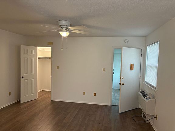 5th image of 105-117 Raspberry St #105C