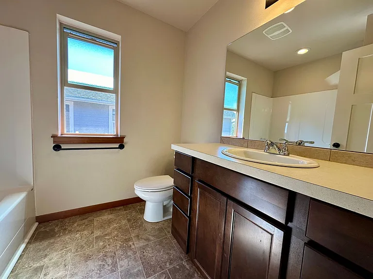 5831 Pioneer Ridge Pl — Photo 18