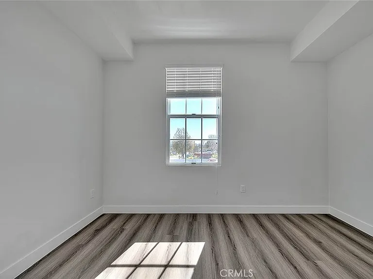 501 W Foothill Blvd #203 — Photo 12