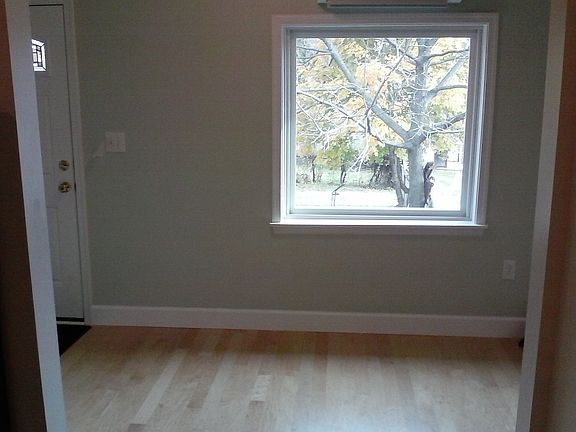 Sunroom with laundry area