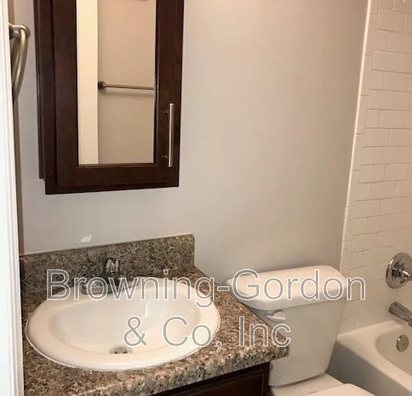 1305 Acklen Ave #101 — Photo 6