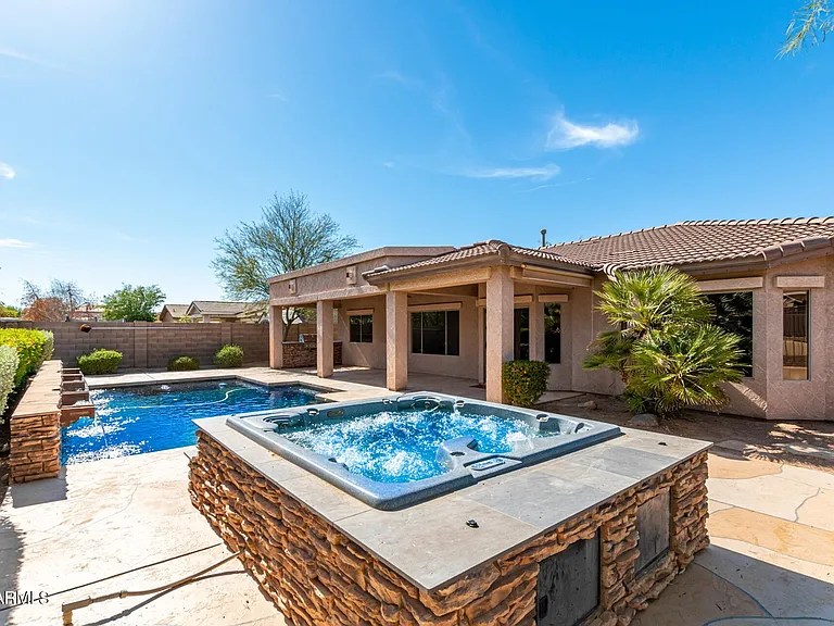 20877 E Saddle Way — Photo 25