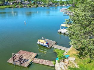 135 Dockside Cir, Lake Tapawingo, MO 64015