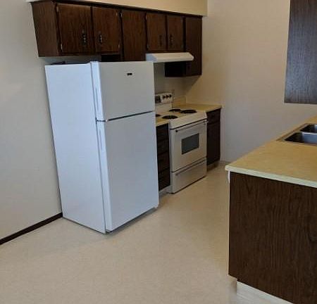 5th image of 6166 Normandy Dr APT 4