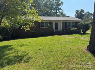 802 Roberdell Rd, Rockingham, NC 28379