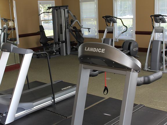 COMMUNITY FITNESS CENTER