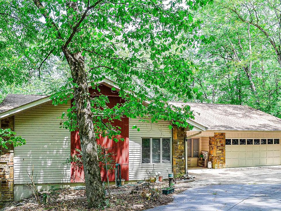 1st image of 145 Empinado Way