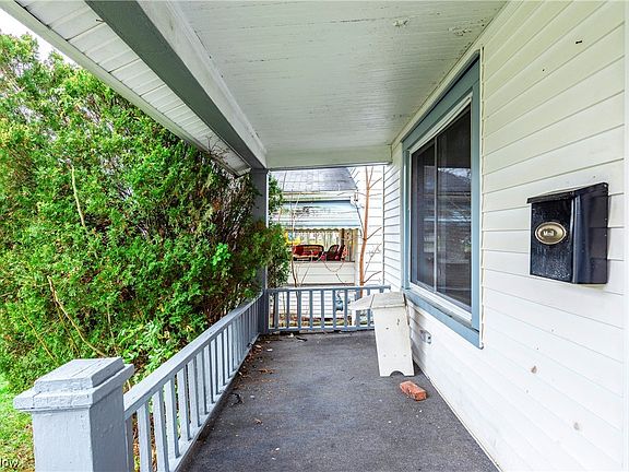 3rd image of 1149 West Ave