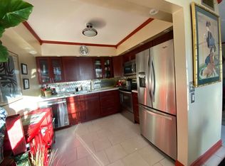 270 Wellington Cir #J-2700, West Palm Beach, FL 33417