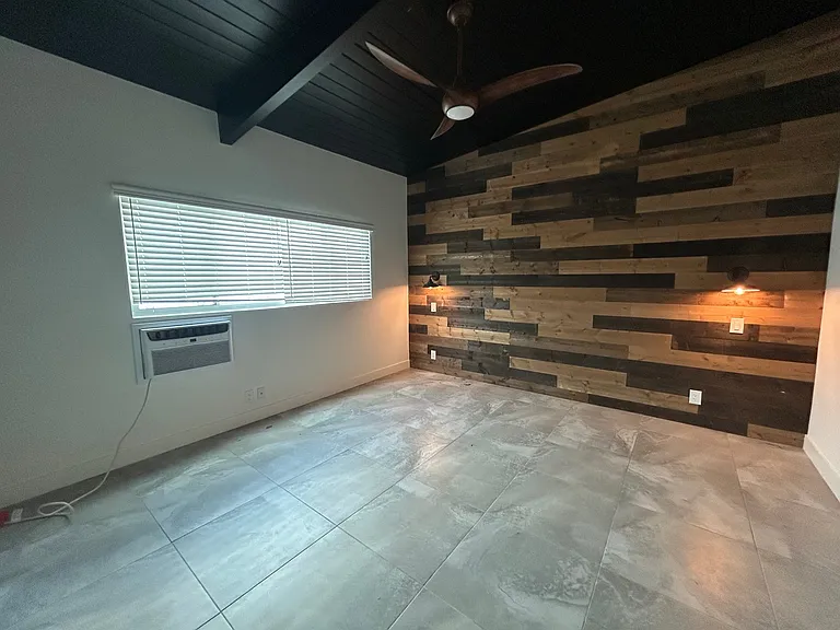 1055 5th St #6 — Photo 3