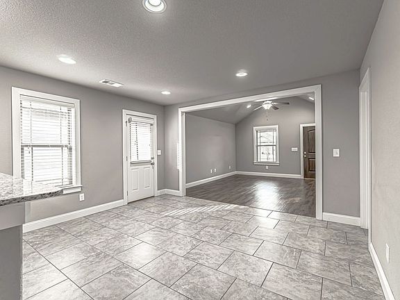 4th image of 3711 SW Davinci Blvd