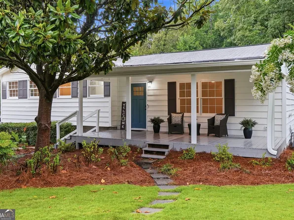 1784 W Elmwood Dr, Acworth, GA 30102