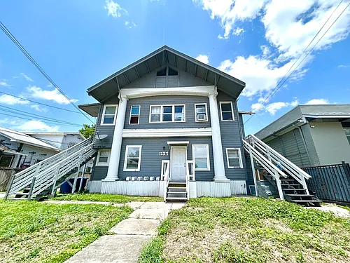 1137 W Ashby Pl #6 Photo 1