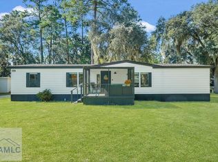 57 Woods Dr, Midway, GA 31320