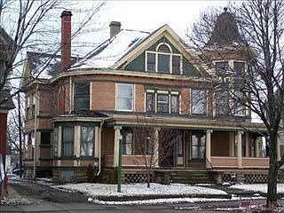 2nd image of 519 Cleveland Ave SW