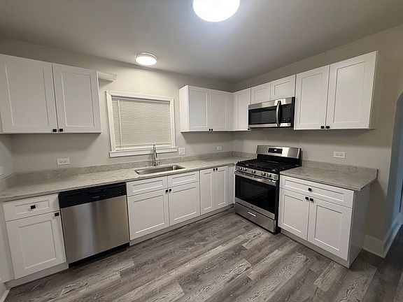 5th image of 6648 19th St #1W