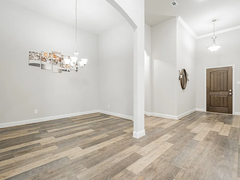524 Crabapple Dr — Photo 6