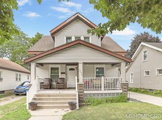 1255 Whiting St SW, Wyoming, MI 49509