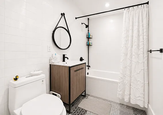 Bathroom, photo 3