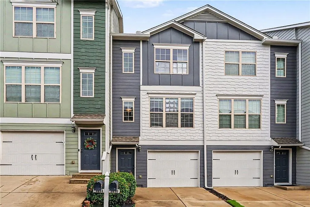 3 bed, 3.5 bath, 1633 sqft, $3,000 — Photo 1