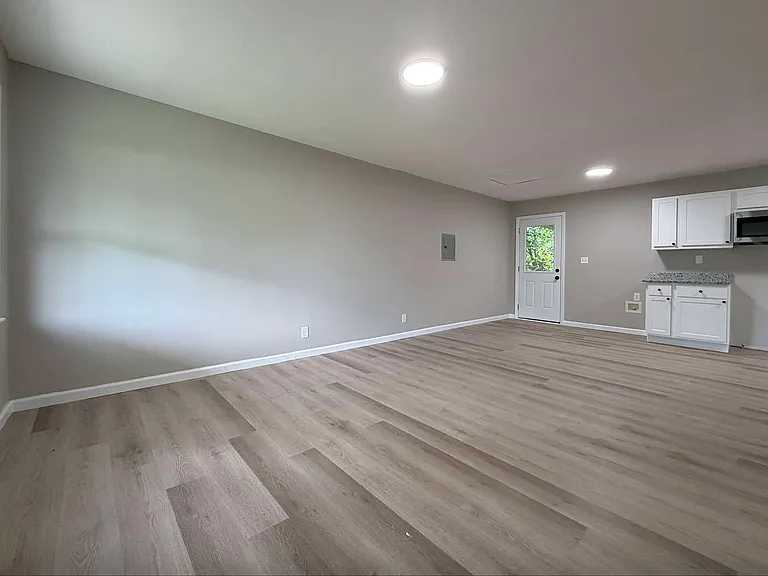 5304 Cedrus Cir — Photo 2