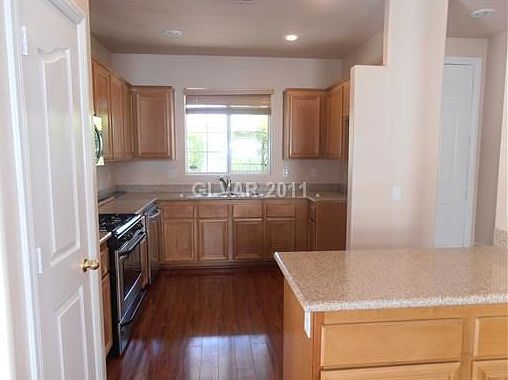 4th image of 10428 Cherry Brook St