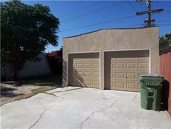 5th image of 1547 W 79th St
